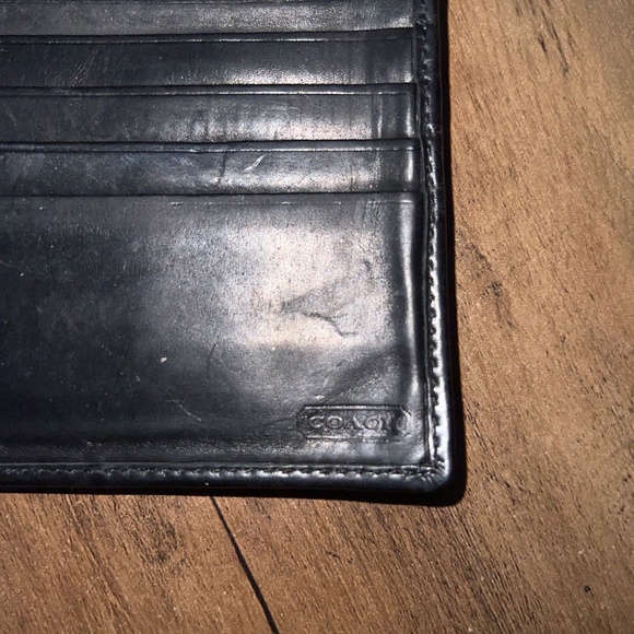 Coach men’s wallet - Picture 4 of 5